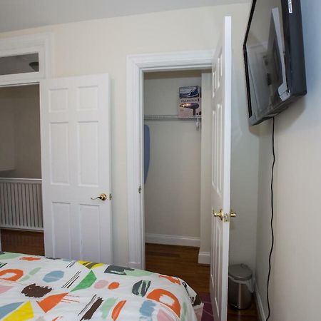 Metro Oasis: Cozy Private Suite Near Petworth Station Washington Exterior photo